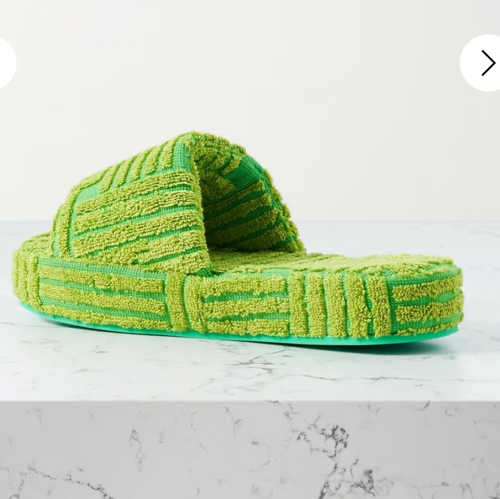 Bottega Venetta Slides Size 10